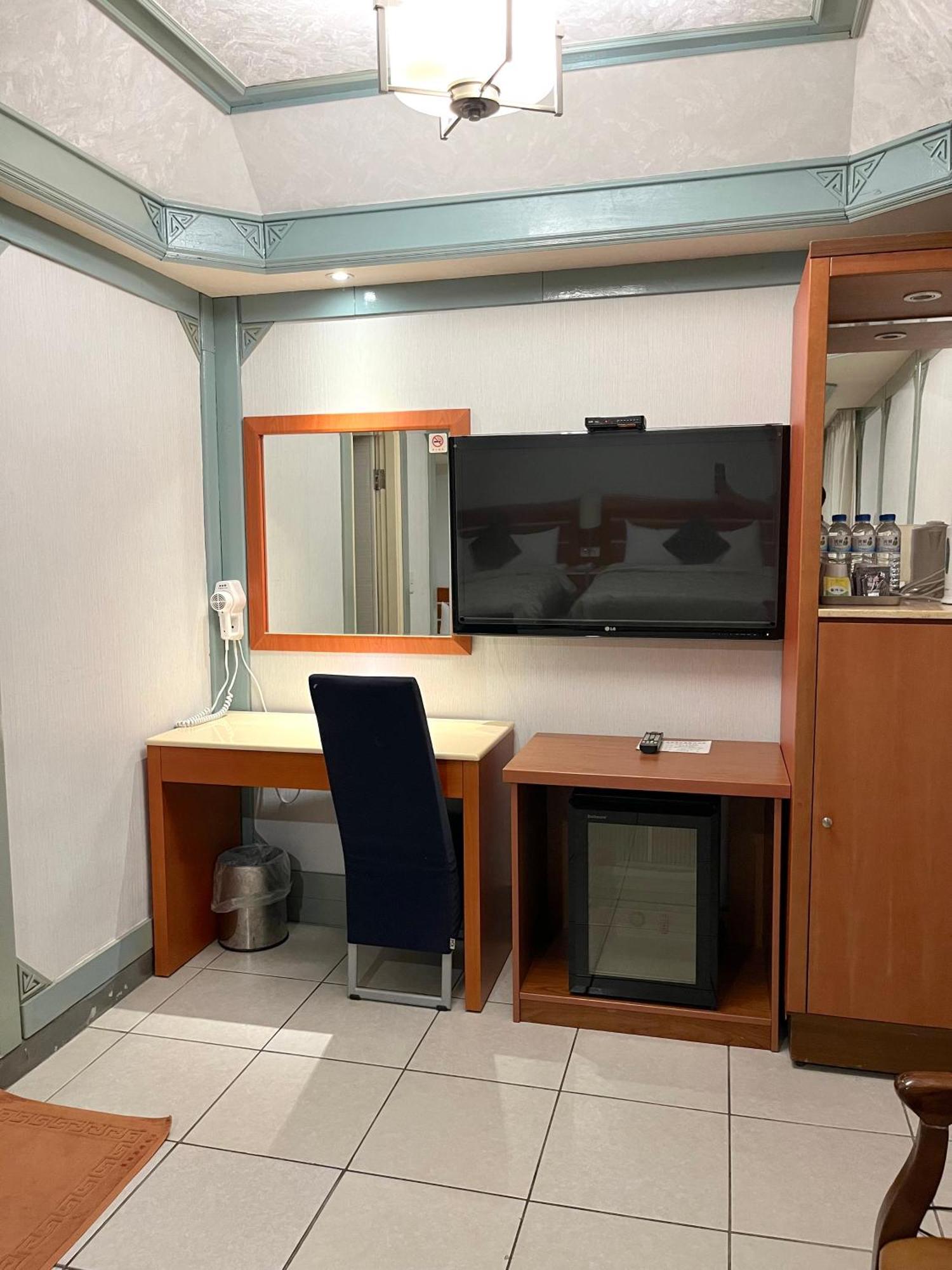 Hua Guo Hotel Keelung Habitación foto