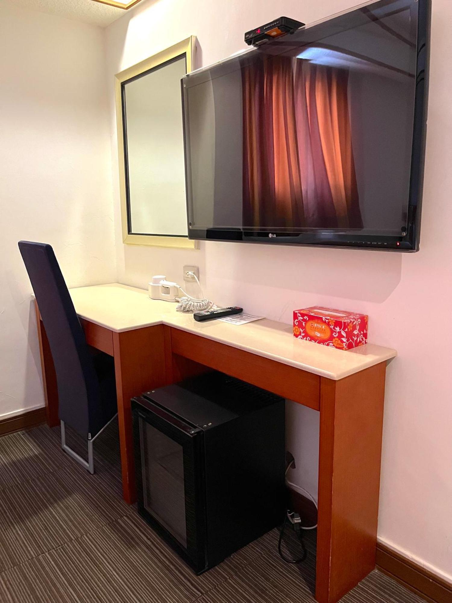 Hua Guo Hotel Keelung Habitación foto