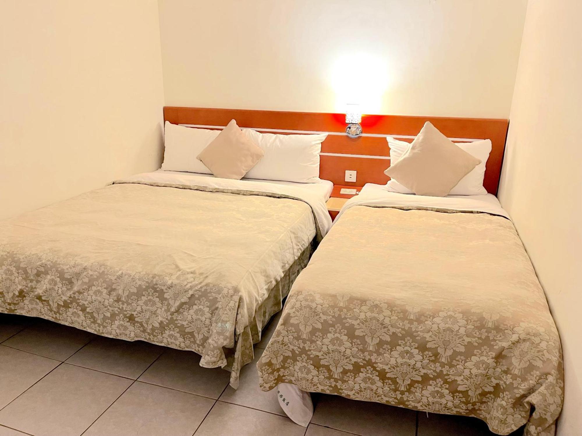 Hua Guo Hotel Keelung Habitación foto
