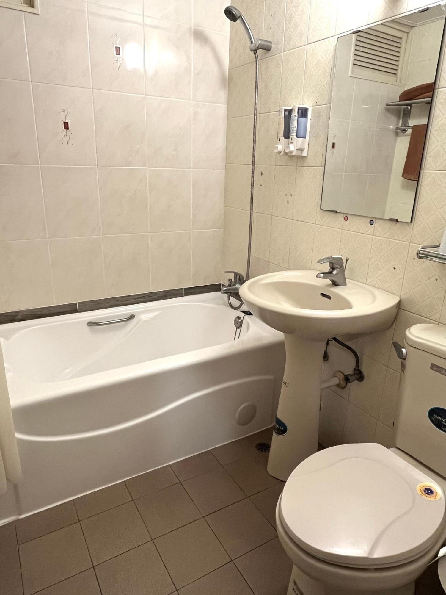 Hua Guo Hotel Keelung Habitación foto